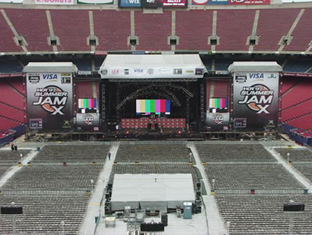 Hot 97's SummerJam X at Giants Stadium, East Rutherford, NJ. Produced by Trevanna Entertainment